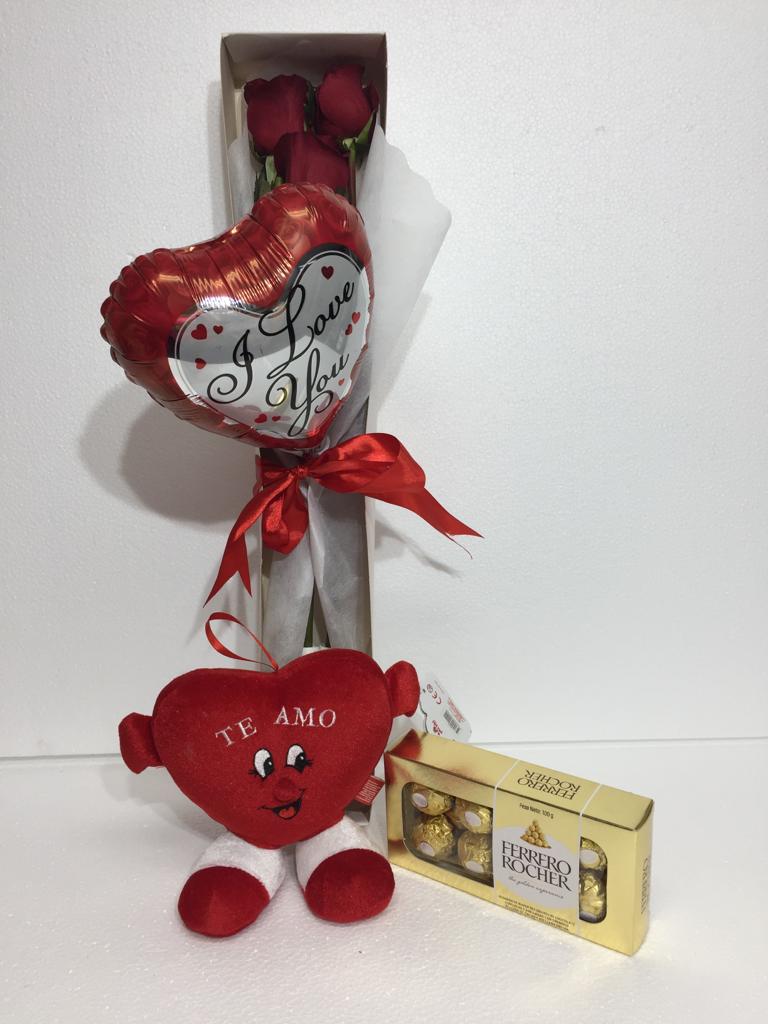 Caja con 3 Rosas ms Bombones Ferrero Rocher de 100 Grs, Peluche Corazn de 19 cm y Globito